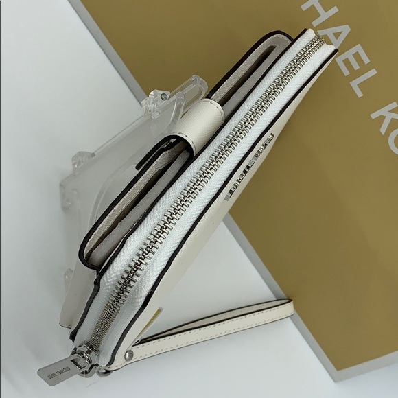 MICHAEL KORS MD ZA PHONE HOLDER WALLET Optic White - Picture 5 of 16